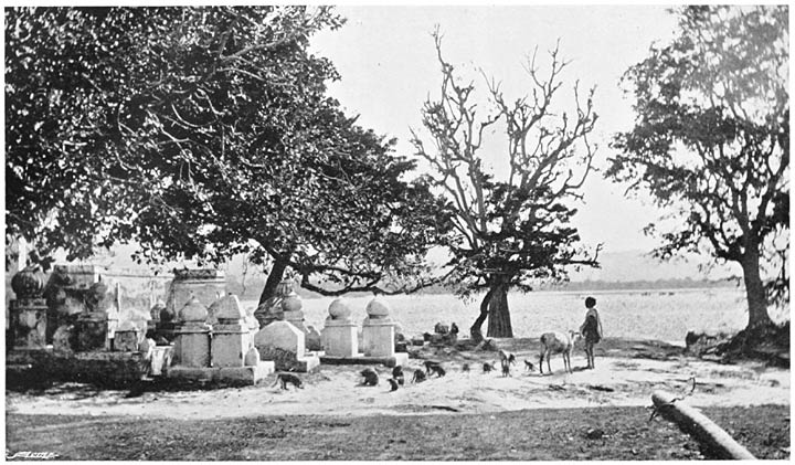 SATÎ SHRINES.